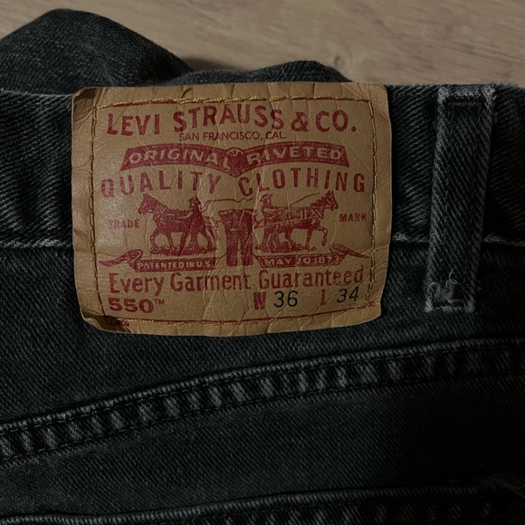 Vintage Levi’s🖤♠️🗝️ - Picture 2 of 2